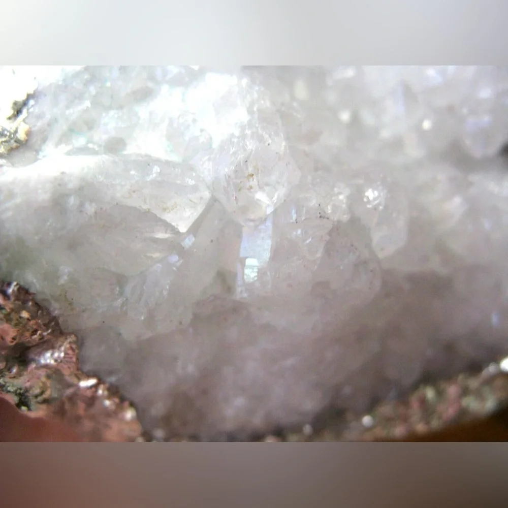 New XXL Angel Aura Natural Quartz Crystal Druzy Geode Christmas Ornament